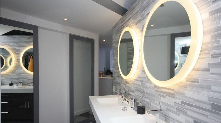 round vanity mirror with lights